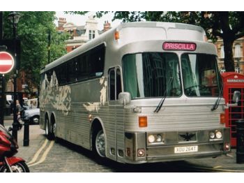 Туристичний автобус American Silver Eagle MK 05 Coach: фото 1
