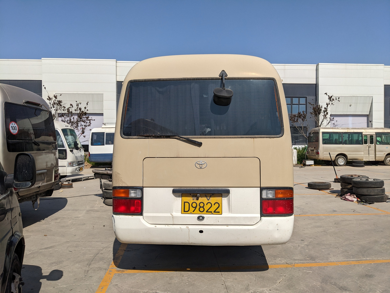 Мікроавтобус, Пасажирський фургон TOYOTA Coaster petrol engine: фото 5