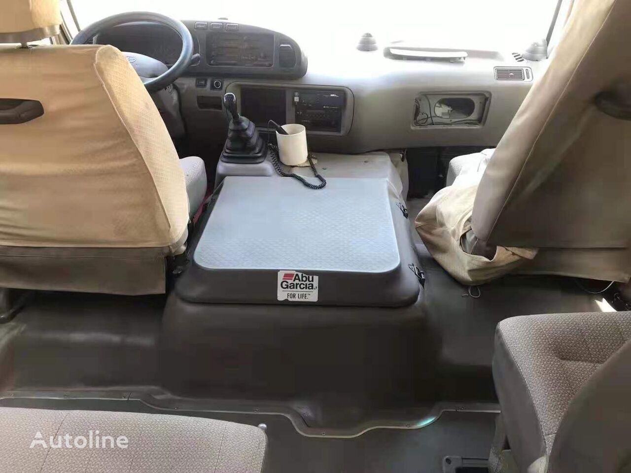 Приміський автобус Toyota Coaster: фото 6