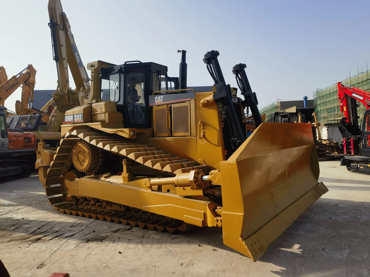 Бульдозер Caterpillar used bulldozer D8R CAT secondhand machine bulldozer D8R cheap for sale: фото 6