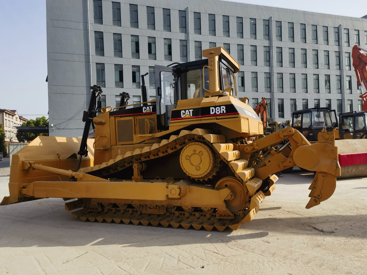 Бульдозер Caterpillar used bulldozer D8R CAT secondhand machine bulldozer D8R cheap for sale: фото 2