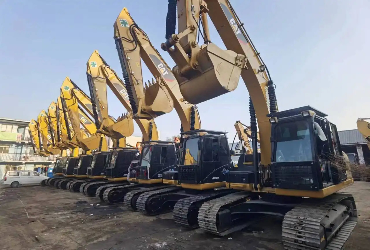 Гусеничний екскаватор High Quality Second Hand Digger Caterpillar Used Excavators Cat 320d2,320d,320dl For Sale In Shanghai: фото 3