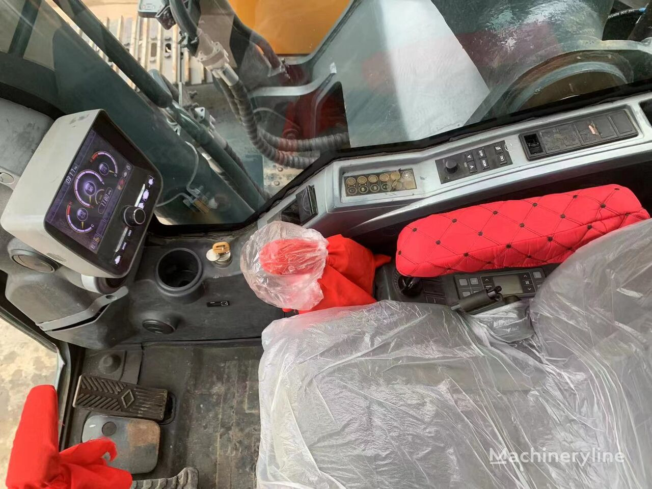 Гусеничний екскаватор Hyundai R305LC-9T: фото 9
