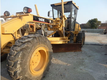 Грейдер CATERPILLAR 140K