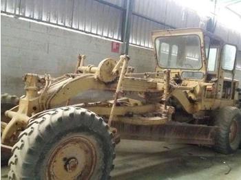 Грейдер Caterpillar 120