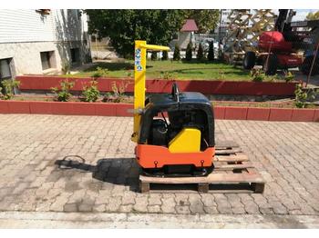 Компактор Dynapac LG 300