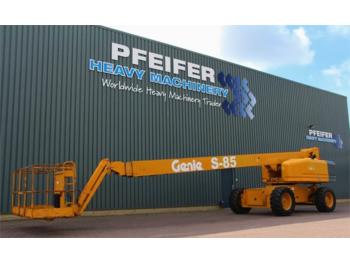 Телескопічний підйомник Genie S85/4WD