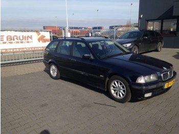 Легковий автомобіль BMW 3 Serie 318tds Executive