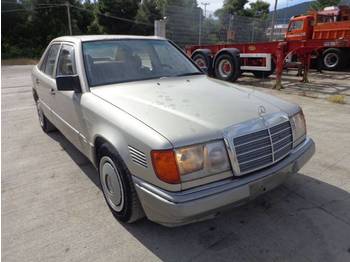 Легковий автомобіль Mercedes Benz 250D 250D