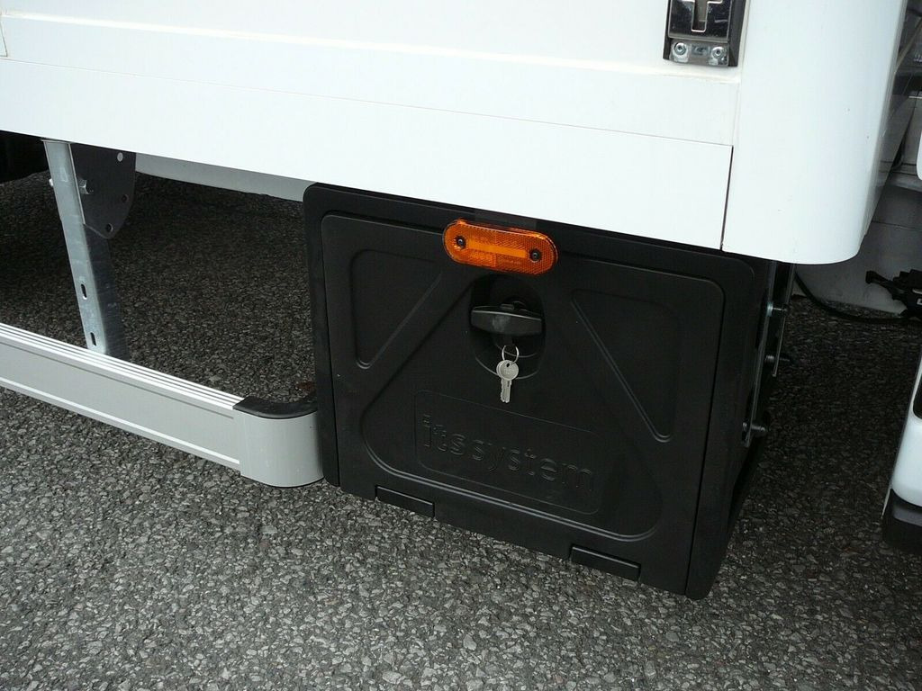 Новий Фургон з закритим кузовом Ford Transit Koffer mit Türen 4,30m Klima Temp. DAB: фото 19