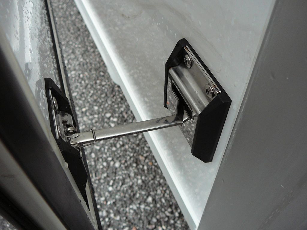Новий Фургон з закритим кузовом Iveco Daily 35S18 Koffer Ladebordwand: фото 10