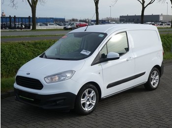 Суцільнометалевий фургон Ford Transit Courier velgen trekhaak