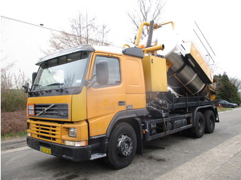 Асенізатори Volvo FM12-340 6X4 ADR