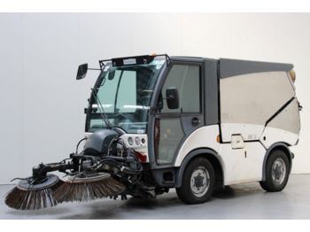 Прибиральна машина Hako Citymaster 2000