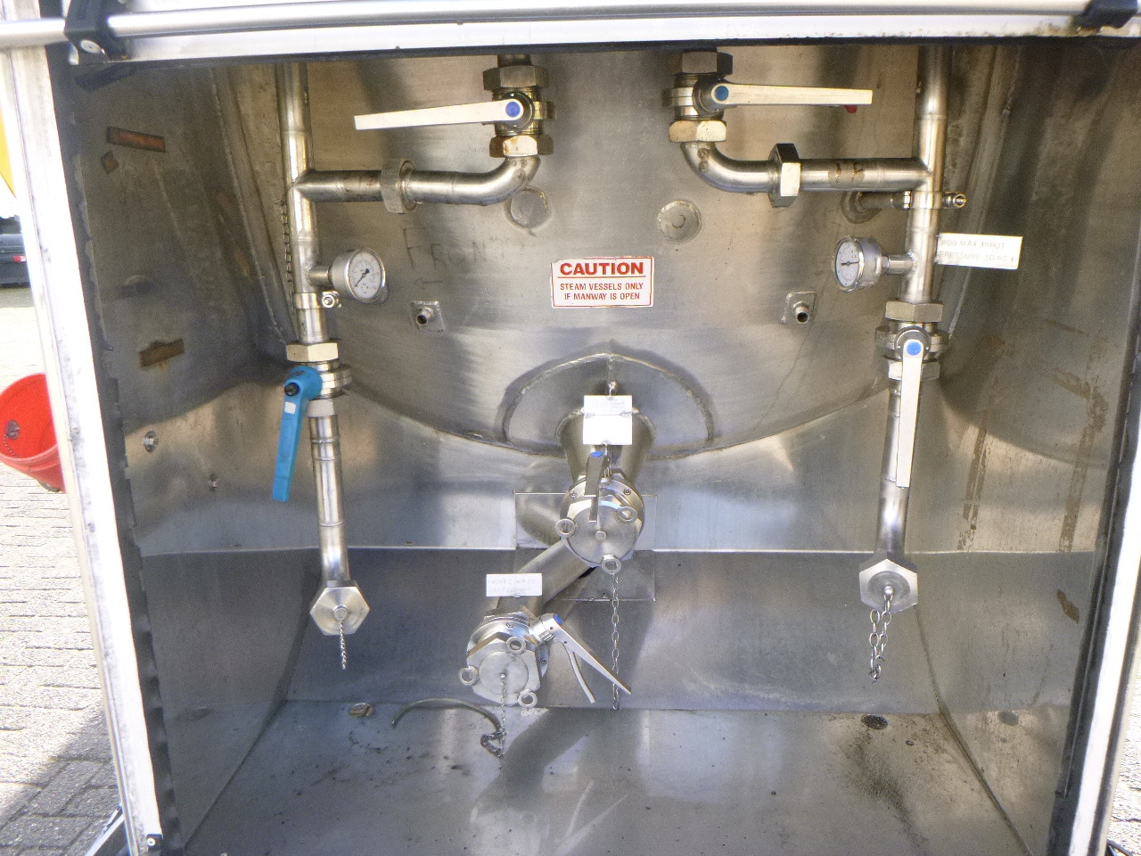 Напівпричіп цистерна Для транспортування харчових продукті Crane Fruehauf Food (beer) tank inox 30 m3 / 2 comp: фото 8