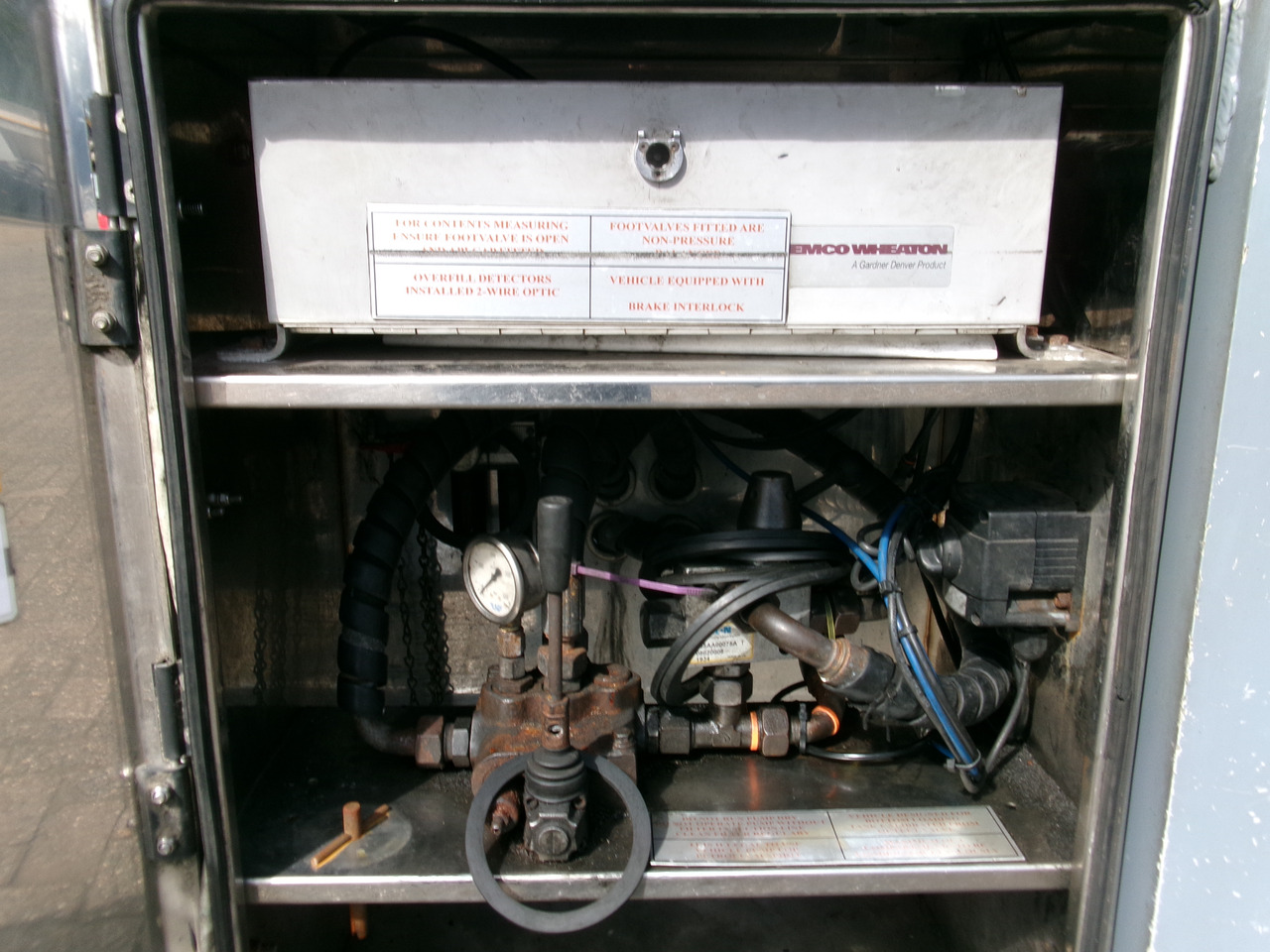 Напівпричіп цистерна Для транспортування палива L.A.G. Fuel tank alu 44.5 m3 / 6 comp + pump: фото 15