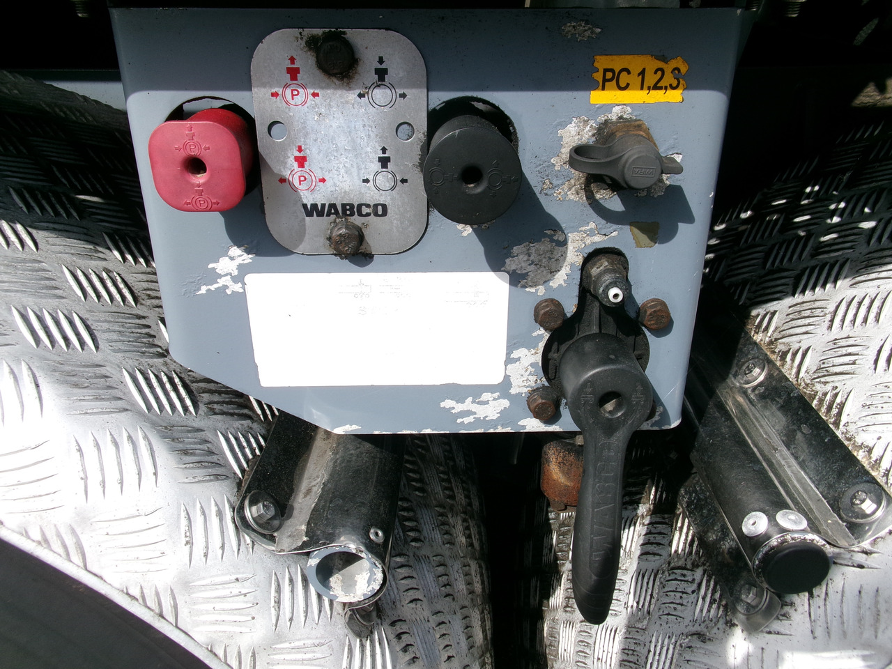 Напівпричіп цистерна Для транспортування палива L.A.G. Fuel tank alu 44.5 m3 / 6 comp + pump: фото 19