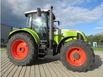 Сільськогосподарський трактор CLAAS ARION 640