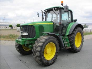 Сільськогосподарський трактор John Deere 6920