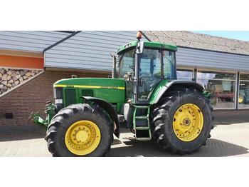 Сільськогосподарський трактор John Deere 7710 trekker