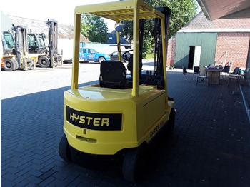 4-колісний навантажувач HYSTER J3.00 XM