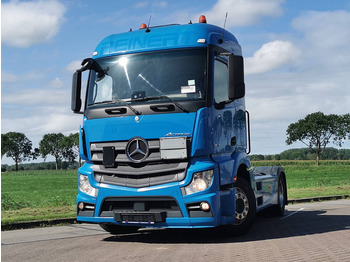 Тягач MERCEDES-BENZ Actros 1843