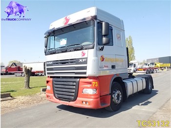 Тягач DAF XF 105 410 Euro 5 INTARDER