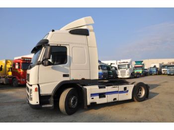 Тягач VOLVO FM9: фото 1