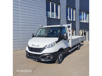 Легка бортова вантажівка IVECO Daily 35s18