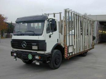 Mercedes-Benz 1420 L Glastransporter mit Kran - Бортова вантажівка/ Платформа