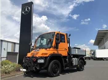 Mercedes-Benz UNIMOG U300 4x4  - Бортова вантажівка/ Платформа