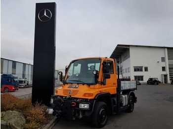 Mercedes-Benz UNIMOG U300 4x4 Hydraulik Standheizung Klima  - Бортова вантажівка/ Платформа