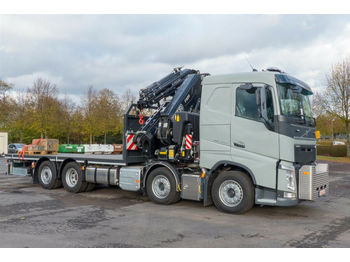 Бортова вантажівка/ платформа Volvo FASSI 820RA2.27 FJ L426 8x2 - 360° - 100 %