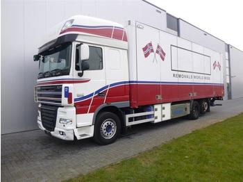 Вантажівка з закритим кузовом DAF XF105.410 6X2 BOX MANUAL EURO 4: фото 1