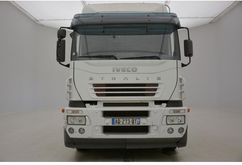 Вантажівка цистерна Iveco Stralis 350 - 6x2 grain silo: фото 3
