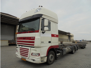 Контейнеровоз/ змінний кузов вантажівка DAF XF105-410