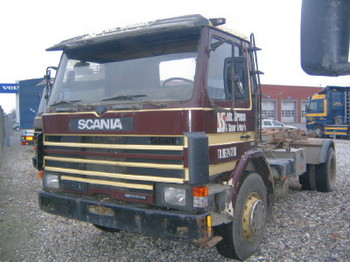 SCANIA  - Контейнеровоз/ Змінний кузов вантажівка