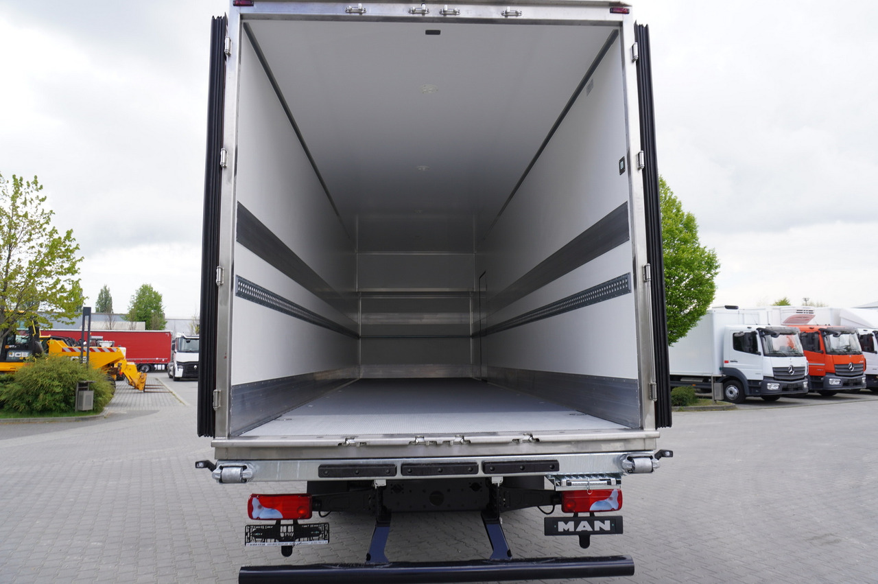 Новий Вантажівка з закритим кузовом MAN New MAN TGX 26.400 / NEW IGLOOCAR refrigerator 23 pallets / 6×2 / 2024 / 10 units: фото 10