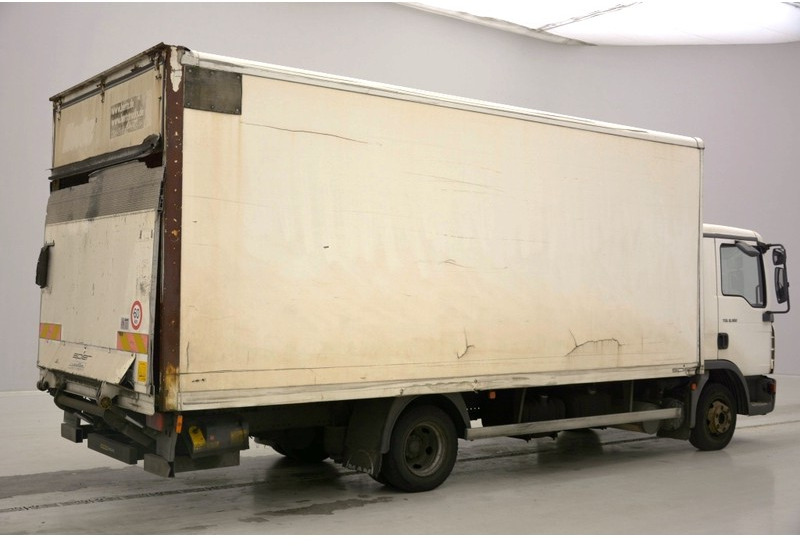 Вантажівка з закритим кузовом MAN TGL 8.180: фото 3
