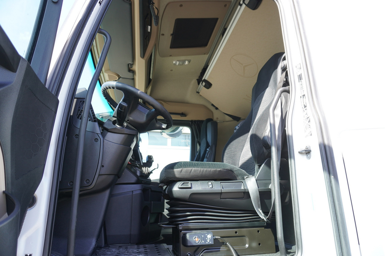 Вантажівка шасі MERCEDES-BENZ Actros 2542 Low Deck BDF / 6×2 / E6 / steering axle: фото 8