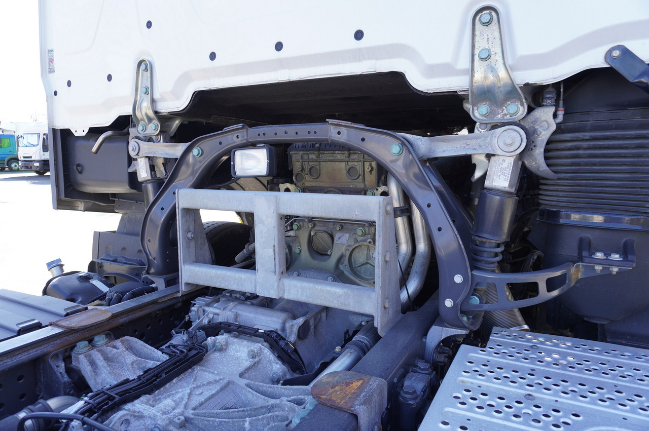 Вантажівка шасі MERCEDES-BENZ Actros 2542 Low Deck BDF / 6×2 / E6 / steering axle: фото 22