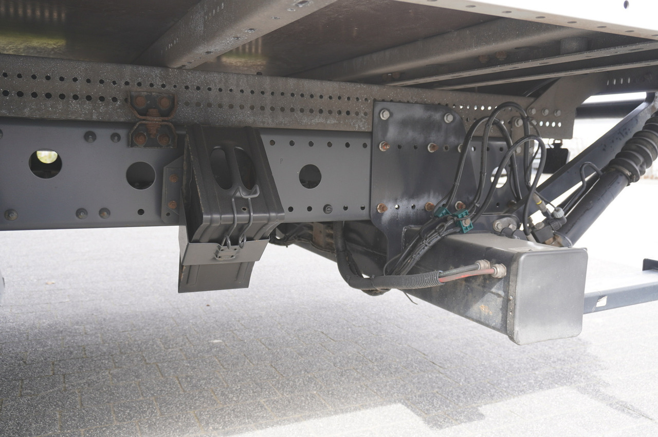 Тентована вантажівка MERCEDES-BENZ Atego 818 E6 Sideboard-Tilt 15 pallets / Tail lift: фото 22