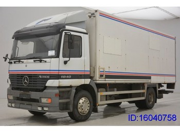 Вантажівка з закритим кузовом Mercedes-Benz Actros 1840L: фото 1