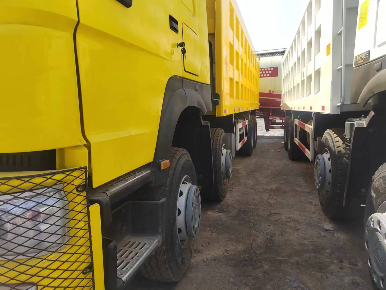 Самоскид вантажівка SINOTRUK HOWO dump truck lorry China dumper: фото 7