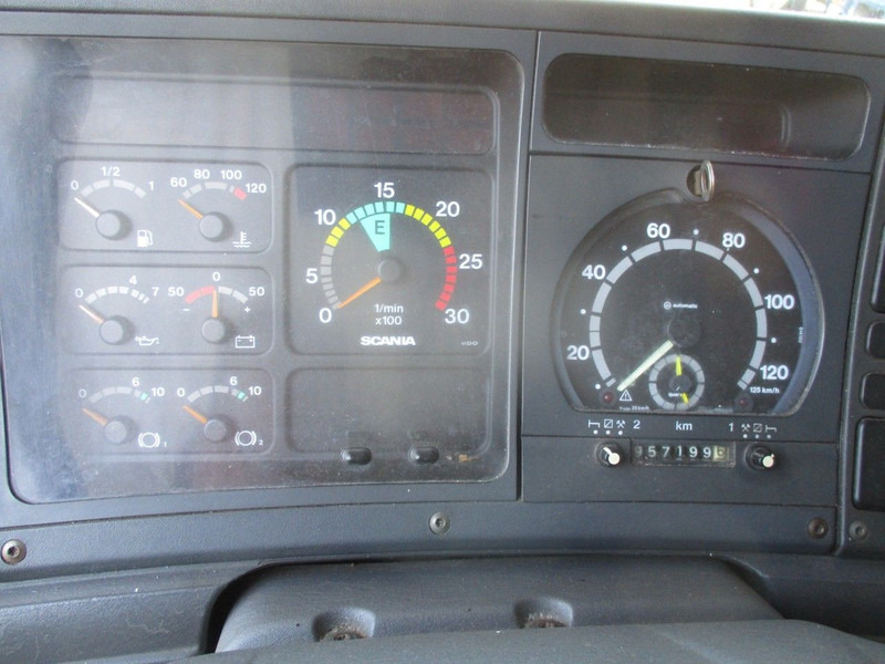 Вантажівка шасі Scania 94D 220 , Manual Gearbox and Feulpump: фото 9