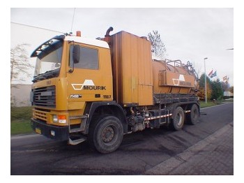 Volvo F1450 6X4 ADR - Вантажівка цистерна