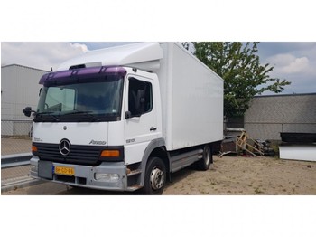Вантажівка з закритим кузовом Mercedes Benz 1217