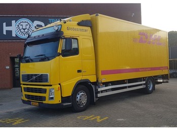 Вантажівка з закритим кузовом Volvo FH 380