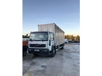 Для перевезення худоби вантажівка Volvo FL 250: фото 1