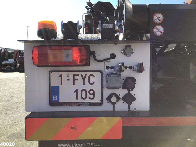 Гаковий мультиліфт вантажівка, Вантажівка з маніпулятором Volvo FM 420 8x2 HMF 28 ton/meter laadkraan Welvaarts weighing system: фото 9